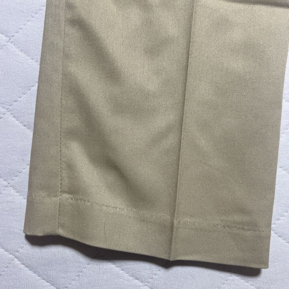 Dickies NWT 32x32 Mens flat front khakis - Picture 4 of 12